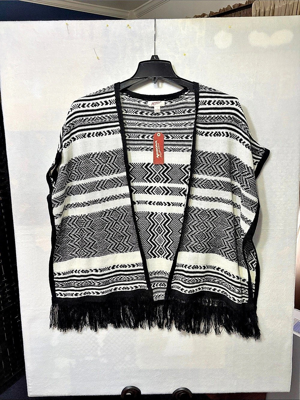 Arizona Jean Co. Black & White Geometric Fringe Cardigan Size Large NWT